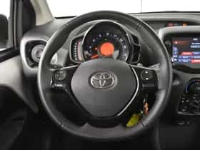 Toyota Aygo (2021) thumbnail 9