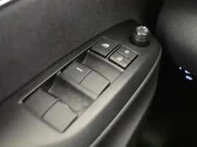 Toyota Yaris Cross (2025) thumbnail 23