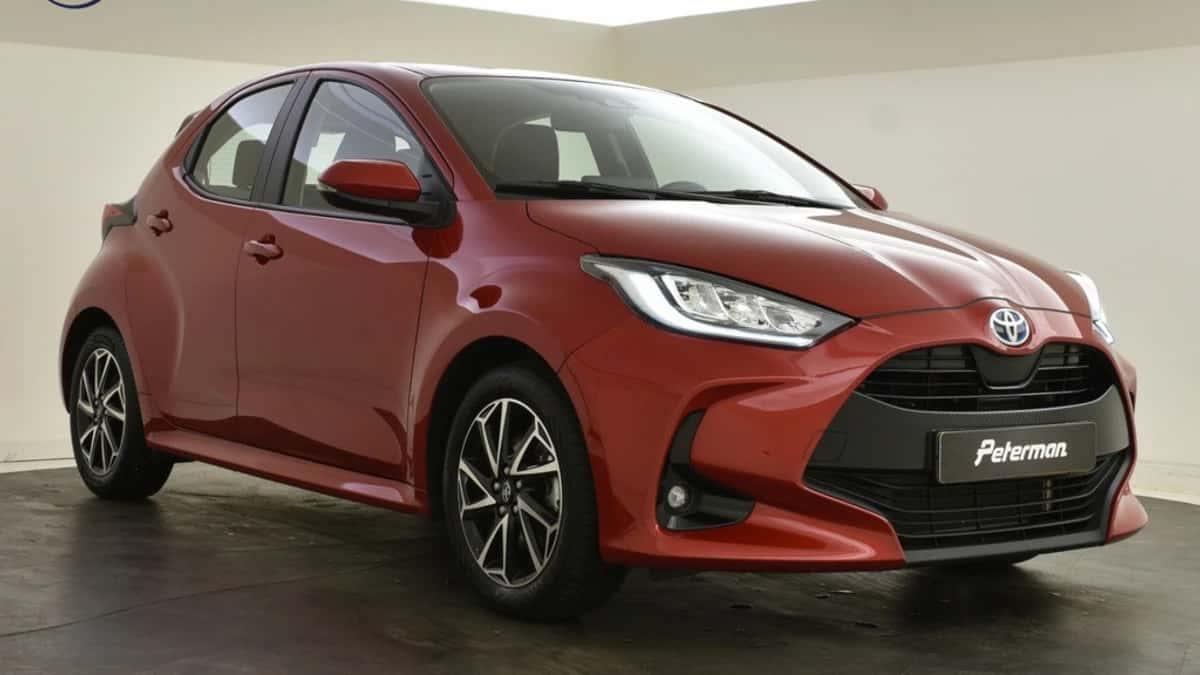 Toyota Yaris (2023) — foto 1