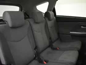 Toyota Prius (2014) thumbnail 24