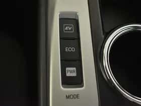 Toyota Prius (2014) thumbnail 30