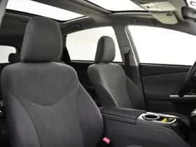 Toyota Prius (2014) thumbnail 4