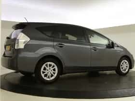 Toyota Prius (2014) thumbnail 5