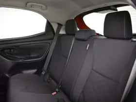 Toyota Yaris (2025) thumbnail 18