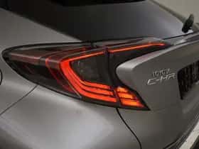 Toyota C-HR (2018) thumbnail 20