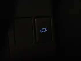 Toyota RAV4 (2016) thumbnail 26