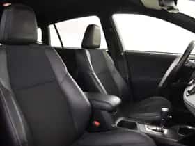 Toyota RAV4 (2016) thumbnail 4