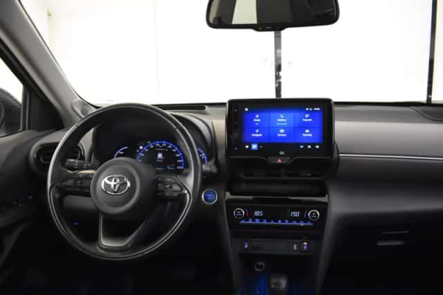 Toyota Yaris Cross (2022) thumbnail 3