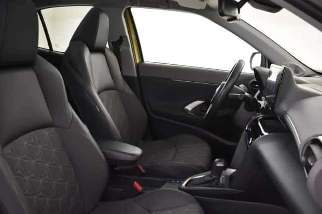 Toyota Yaris Cross (2022) thumbnail 4
