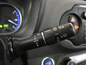 Toyota Yaris (2016) thumbnail 17