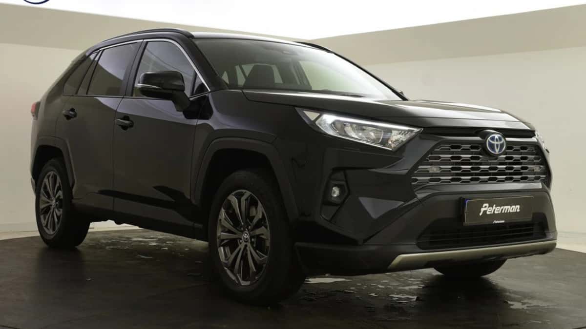 Toyota RAV4 (2023) — foto 1