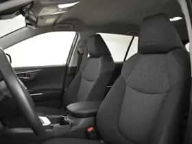 Toyota RAV4 (2023) thumbnail 17
