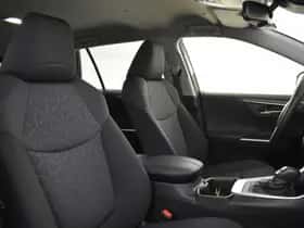 Toyota RAV4 (2023) thumbnail 4
