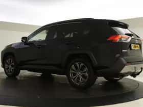 Toyota RAV4 (2023) thumbnail 6