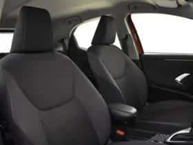 Toyota Yaris (2022) thumbnail 3