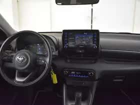 Toyota Yaris (2022) thumbnail 4