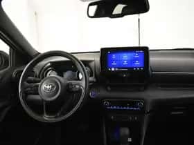 Toyota Yaris (2024) thumbnail 4