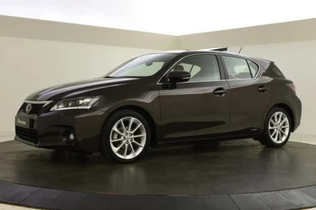 Lexus CT (2011) thumbnail 5