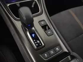 Lexus LBX (2024) thumbnail 25