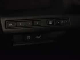 Lexus LBX (2024) thumbnail 27