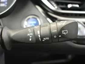 Toyota C-HR (2021) thumbnail 17