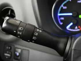 Toyota Yaris (2018) thumbnail 15