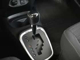 Toyota Yaris (2018) thumbnail 23