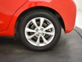 Toyota Yaris (2018) thumbnail 29