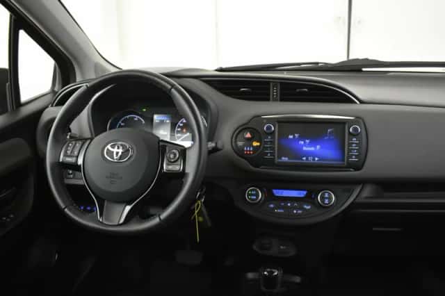 Toyota Yaris (2018) thumbnail 4