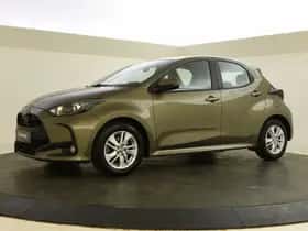 Toyota Yaris (2023) thumbnail 2