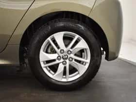 Toyota Yaris (2023) thumbnail 16