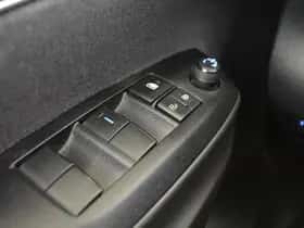 Toyota Yaris (2023) thumbnail 25