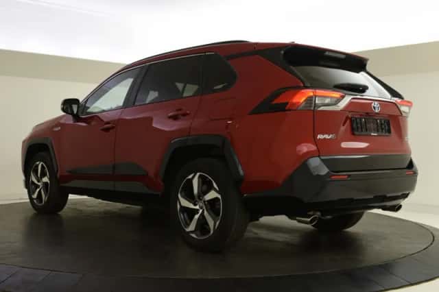 Toyota RAV4 (2022) thumbnail 6