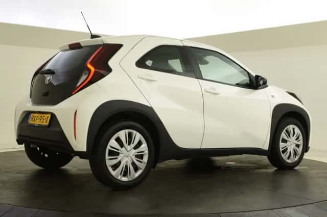 Toyota Aygo (2025) thumbnail 2