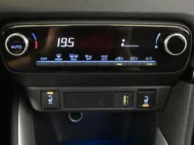 Toyota Yaris (2023) thumbnail 13