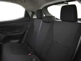Toyota Yaris (2023) thumbnail 16