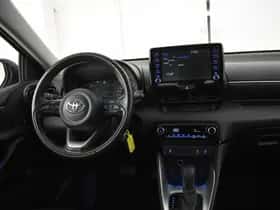 Toyota Yaris (2023) thumbnail 3
