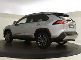 Toyota RAV4 (2022) thumbnail 6