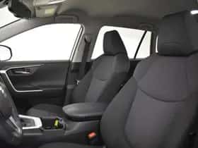 Toyota RAV4 (2022) thumbnail 9