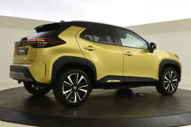 Toyota Yaris Cross (2022) thumbnail 2