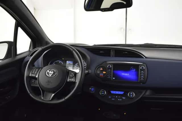 Toyota Yaris (2018) thumbnail 4