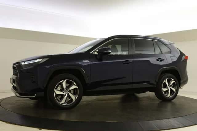 Toyota RAV4 (2023) thumbnail 6