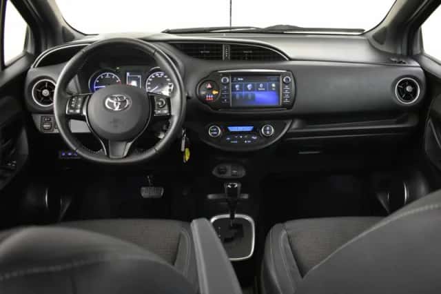 Toyota Yaris (2018) thumbnail 4