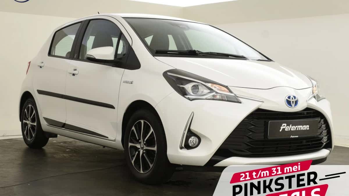Toyota Yaris (2017) — foto 1