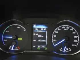 Toyota Yaris (2017) thumbnail 17