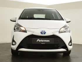 Toyota Yaris (2017) thumbnail 5