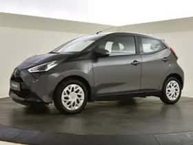 Toyota Aygo (2021) thumbnail 2