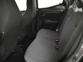 Toyota Aygo (2021) thumbnail 17