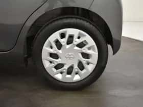 Toyota Aygo (2021) thumbnail 18