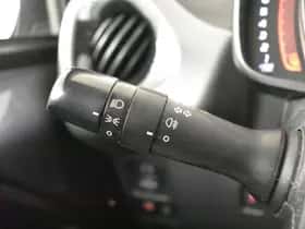 Toyota Aygo (2021) thumbnail 23